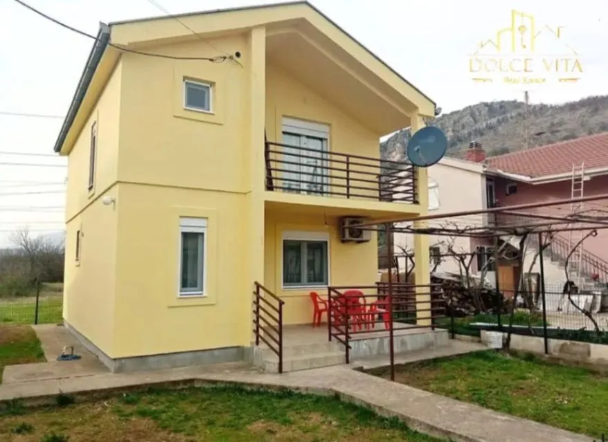 Rent, house, 105m², Tološi, Podgorica