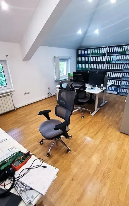 Rent, office space, 275m², Voždovac Sve Podlokacije, Beograd