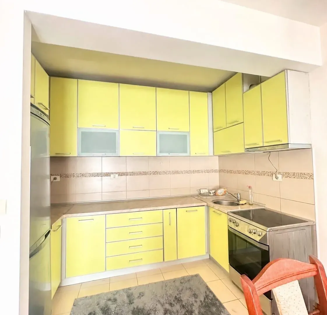 Izdavanje, jednosoban stan, 54m², City Kvart, Podgorica