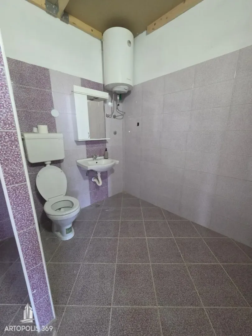 Rent, office space, 250m², Zemun Ugrinovci, Zemun Sve Podlokacije