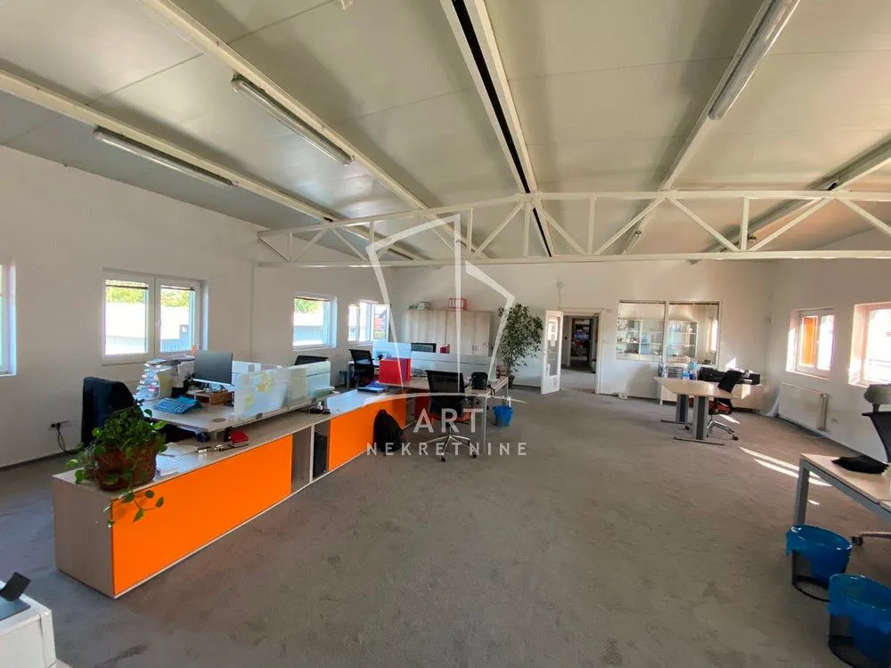 Rent, office space, 200m², Borča Sve Podlokacije, Beograd