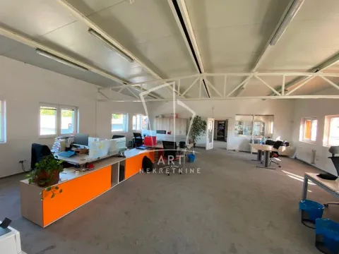 Izdavanje, poslovni prostor, 200m², Borča Sve Podlokacije, Beograd - image 6