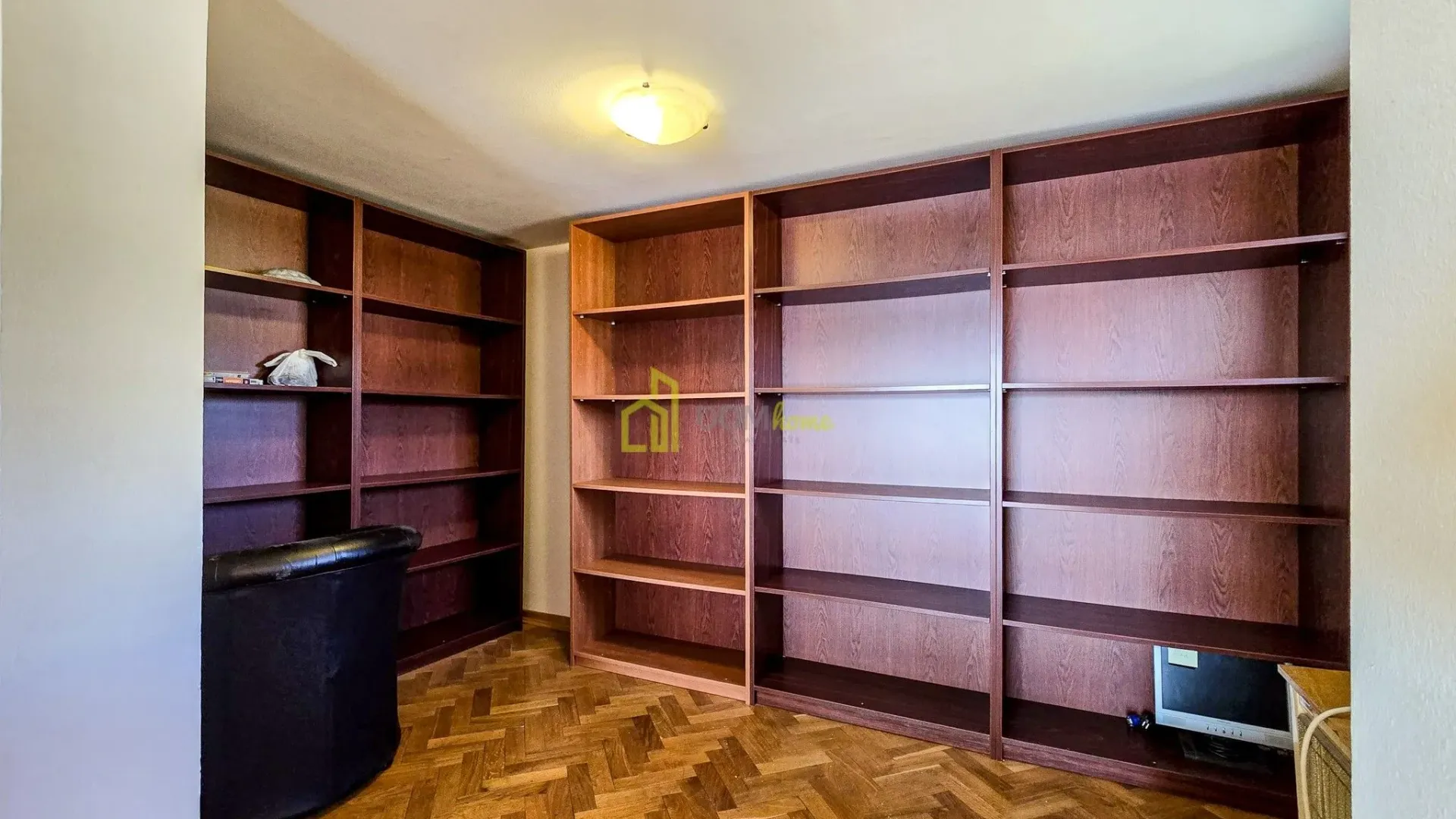 Rent, house, 380m², Gorica C, Podgorica