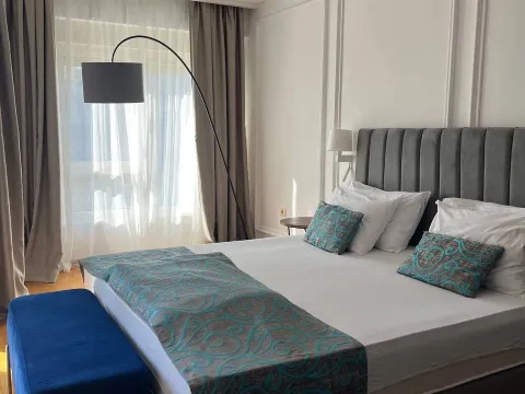 Prodaja, garsonjera, 34m², Bečići, Budva - image 2
