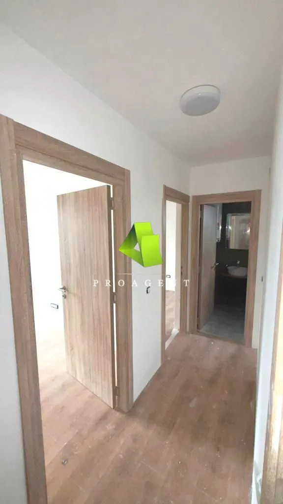 Prodaja, četvorosoban stan, 91m², Medijana, Niš