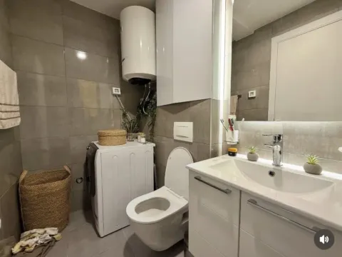 Prodaja, dvosoban stan, 68m², Stari Aerodrom, Podgorica - image 6