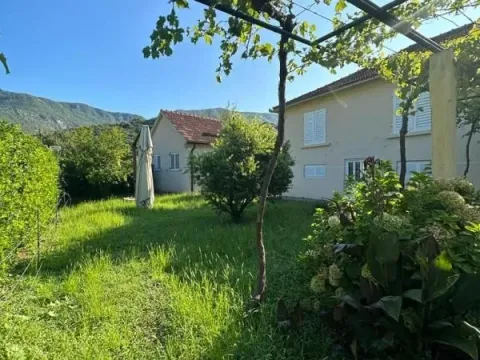 Sale, house, 260m², Zelenika, Podgorica - image 6