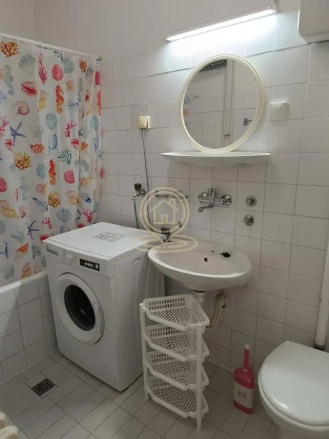Izdavanje, jednosoban stan, 45m², Novo naselje, Novi Sad