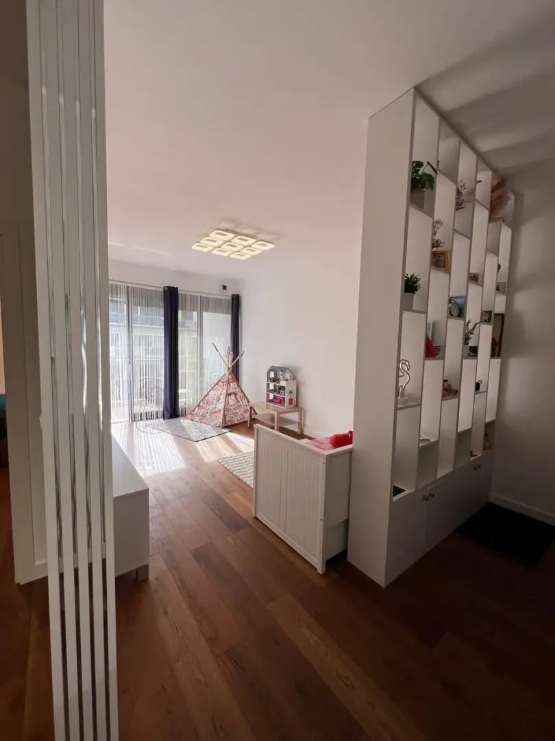 Prodaja, jednosoban stan, 65m², Centar, Bar