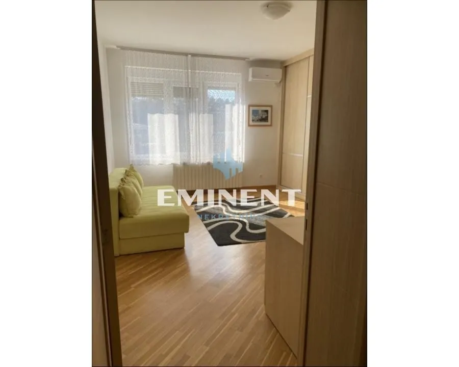 Izdavanje, stan, 112m², Tašmajdan, Palilula Sve Podlokacije