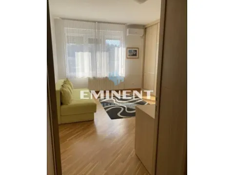 Izdavanje, stan, 112m², Tašmajdan, Palilula Sve Podlokacije - image 1