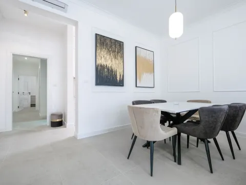 Sale, two bedroom apartment, 87m², Bečići, Budva - image 9