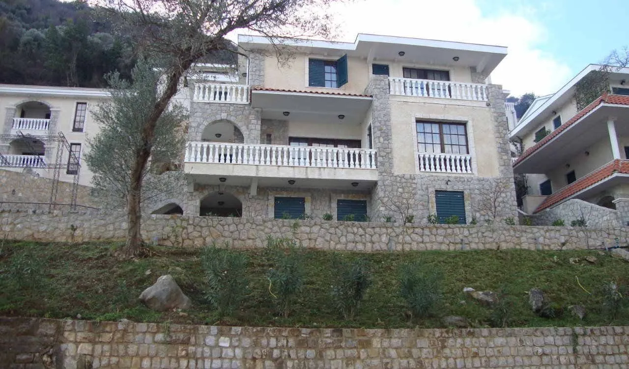 Sale, house, 235m², Kostanjica, Kotor