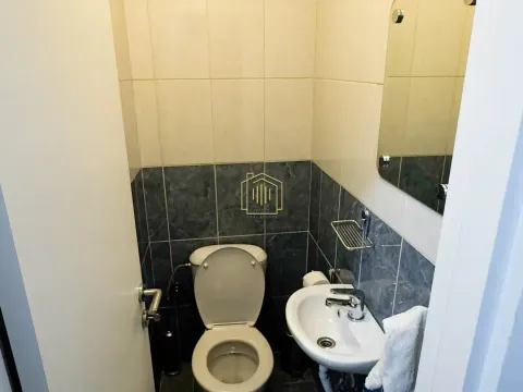 Izdavanje, dvosoban stan, 60m², Blok 9, Podgorica - image 4