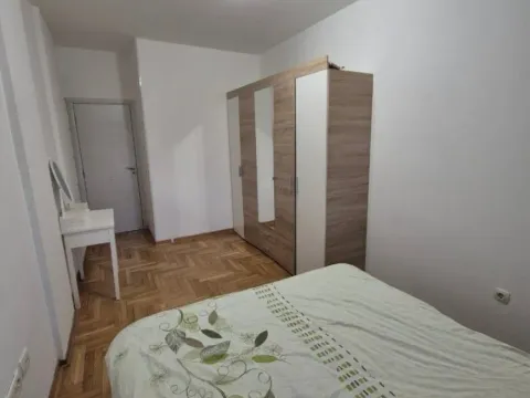 Izdavanje, dvosoban stan, 50m², Autobuska stanica, Nikšić - image 11