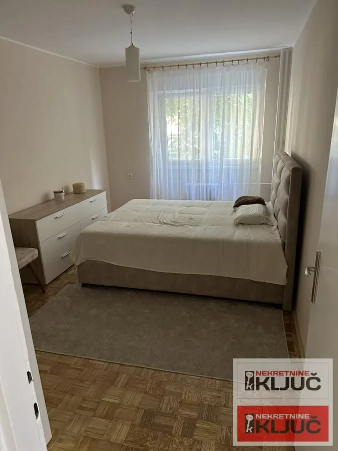 Prodaja, dvosoban stan, 54m², Rotkvarija, Novi Sad Sve Podlokacije