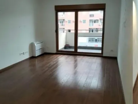 Izdavanje, dvosoban stan, 70m², Master Kvart, Podgorica - image 5