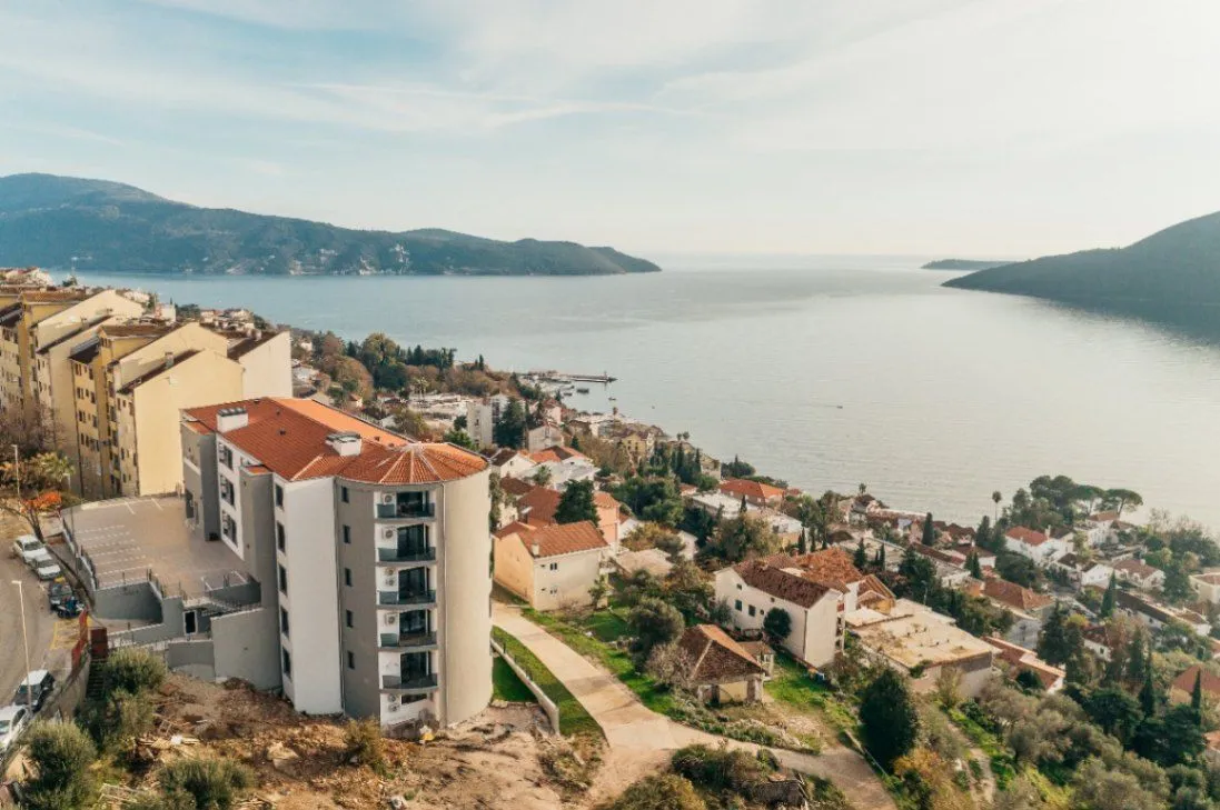 Prodaja, dvosoban stan, 88m², Topla, Herceg Novi