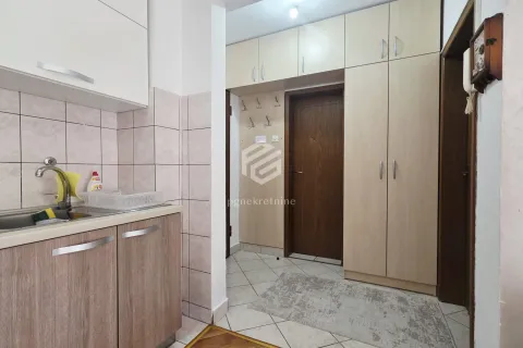 Rent, one bedroom apartment, 35m², Stari Aerodrom, Podgorica - image 8