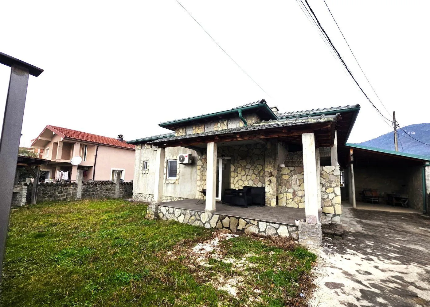 Rent, house, 168m², Murtovina, Podgorica
