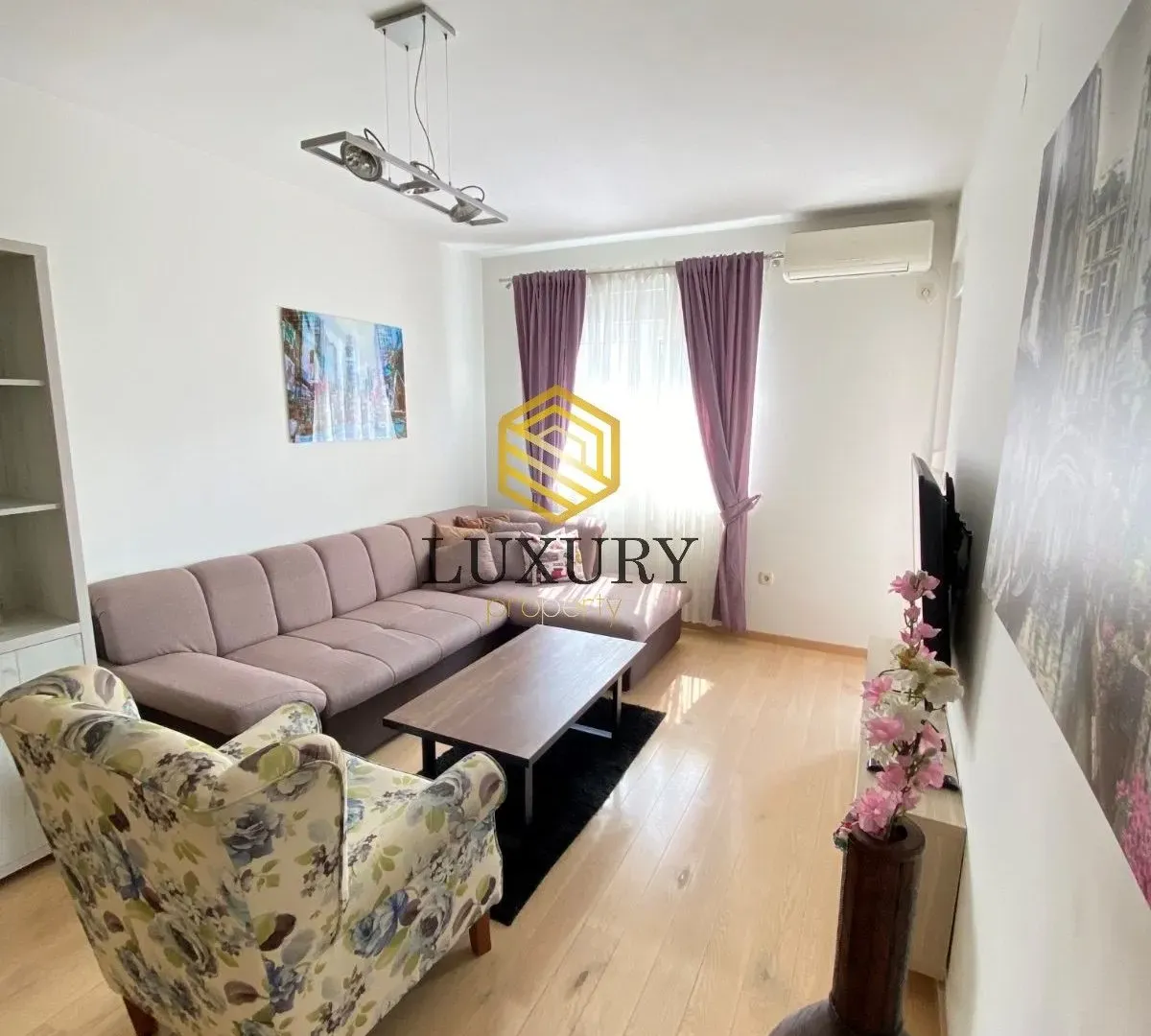 Rent, two bedroom apartment, 76m², City Kvart, Podgorica