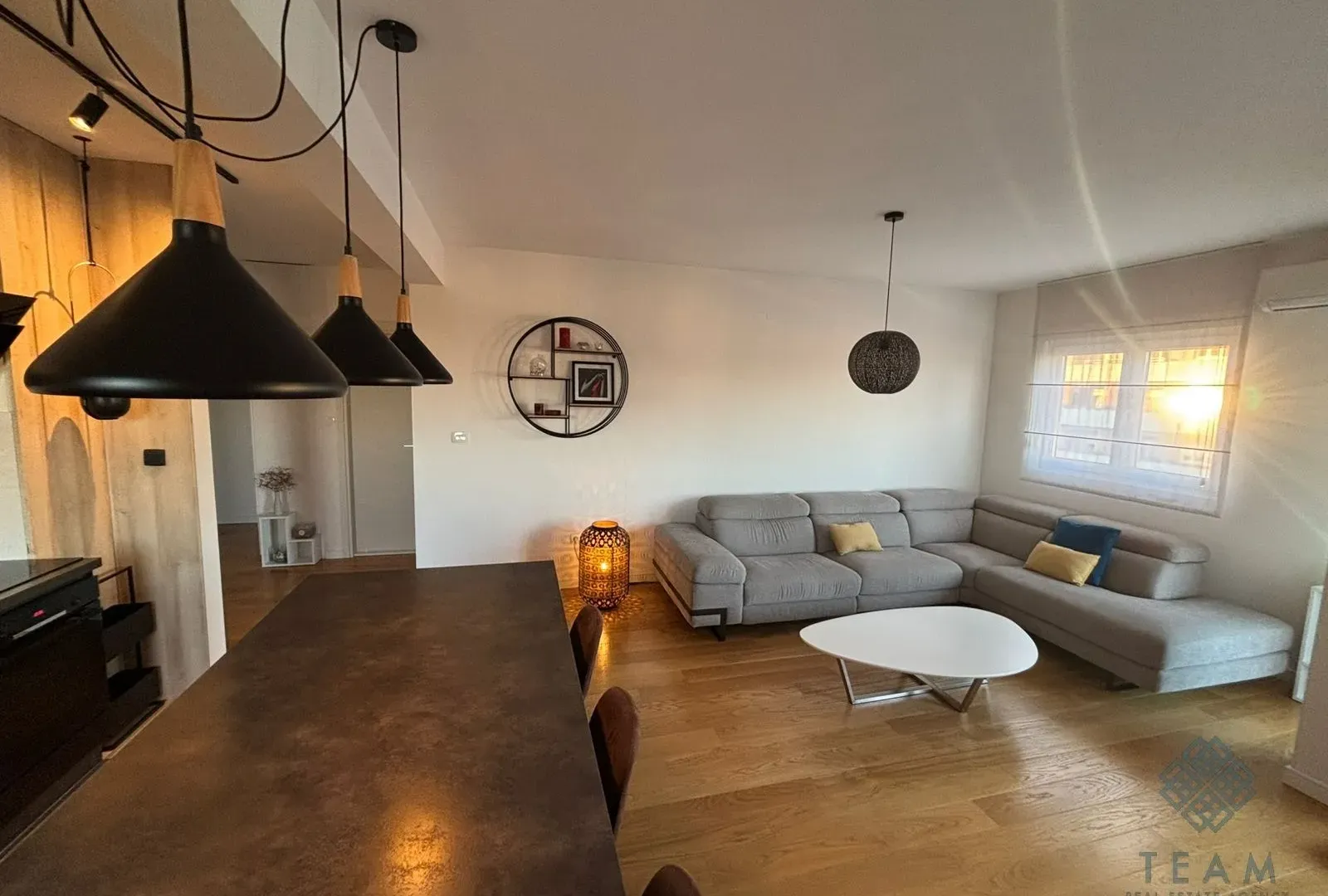Prodaja, dvosoban stan, 70m², Central Point, Podgorica