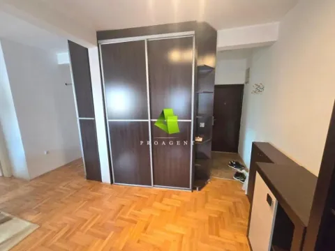 Rent, two bedroom apartment, 70m², Medijana, Niš - image 7