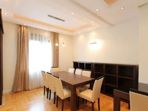 Izdavanje, stan, 200m², Senjak, Beograd - image 4