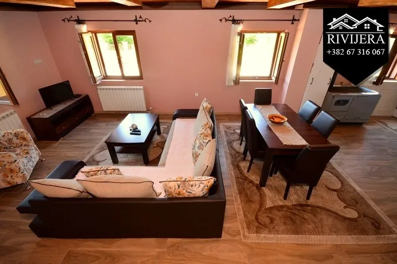 Prodaja, kuća, 280m², Vrbanj, Herceg Novi