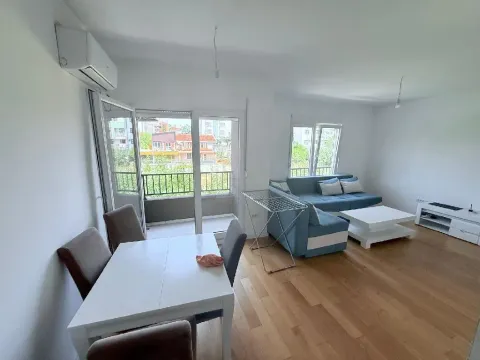 Rent, studio apartment, 33m², Cvijetin Brijeg, Podgorica - image 1