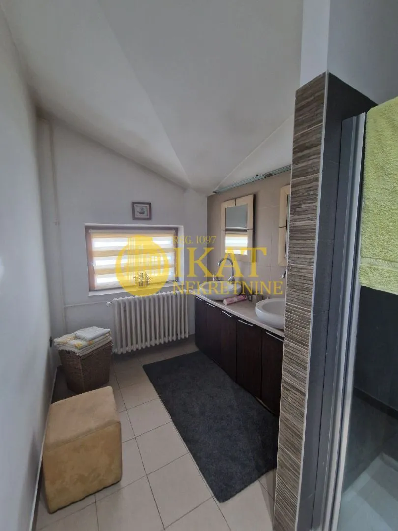 Sale, house, 445m², Čukarica, Beograd