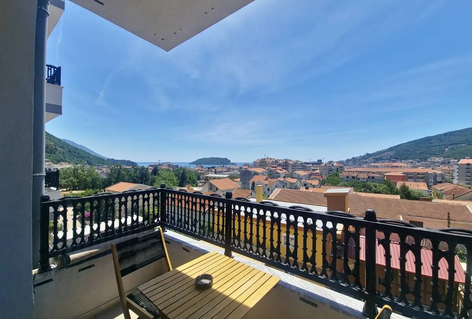 Rent, two bedroom apartment, 70m², Budva, Crna Gora