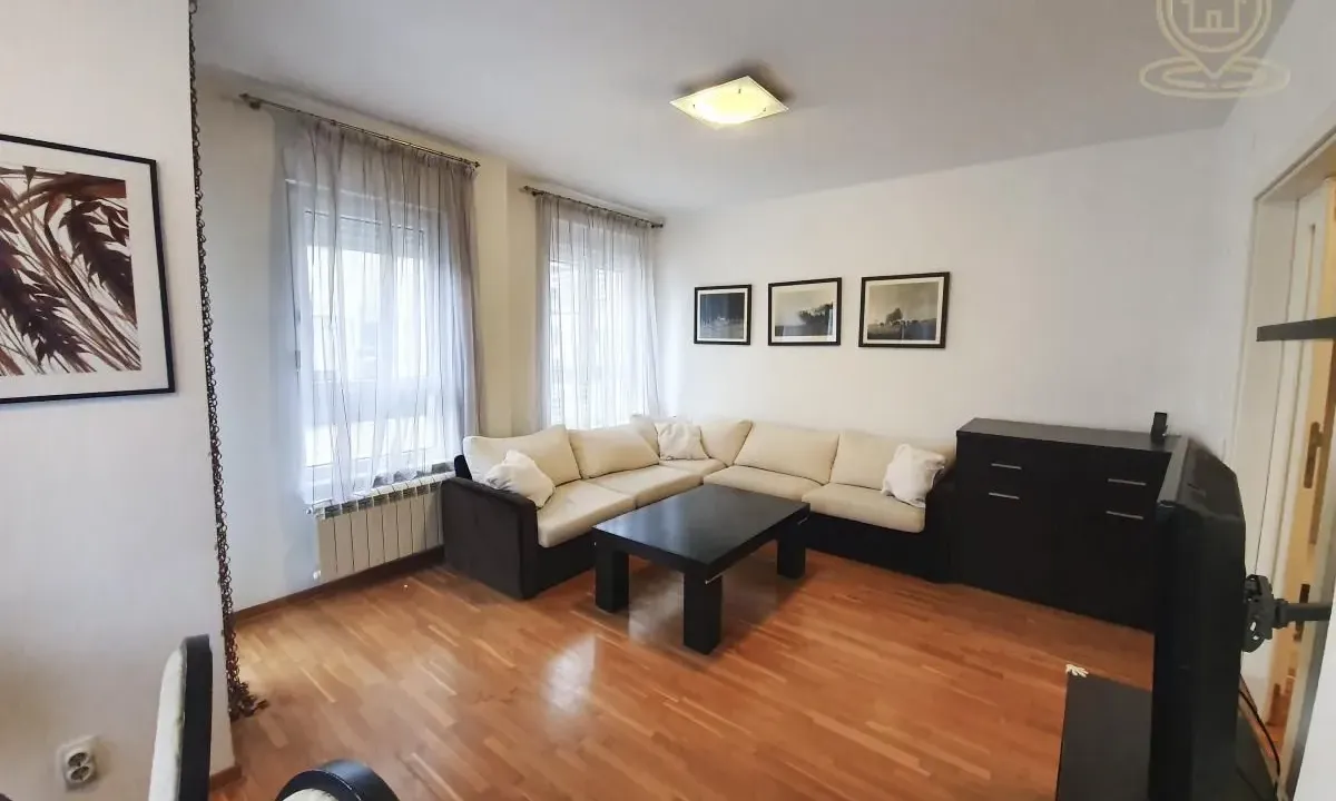 Prodaja, trosoban stan, 57m², Južni Bulevar, Vračar Sve Podlokacije