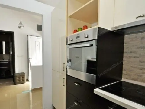 Prodaja, jednosoban stan, 52m², Dobrota, Kotor - image 8