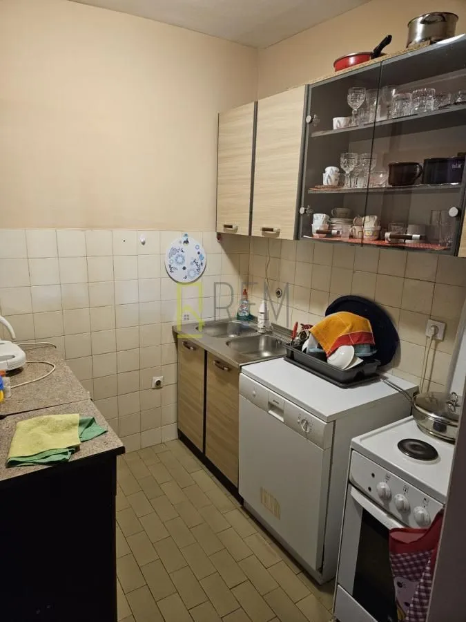 Prodaja, trosoban stan, 87m², Blok 5, Podgorica