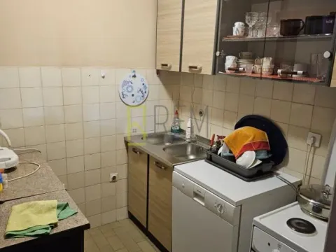 Prodaja, trosoban stan, 87m², Blok 5, Podgorica - image 4