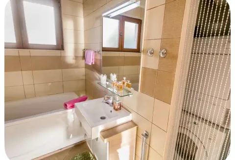 Rent, two bedroom apartment, 105m², Igalo, Herceg Novi - image 10