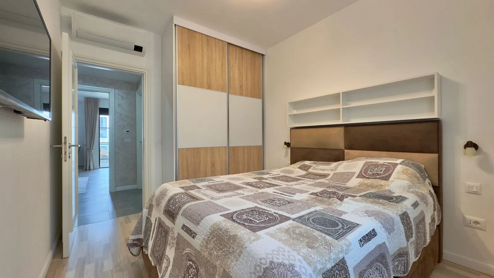 Izdavanje, trosoban stan, 76m², Kava, Tivat