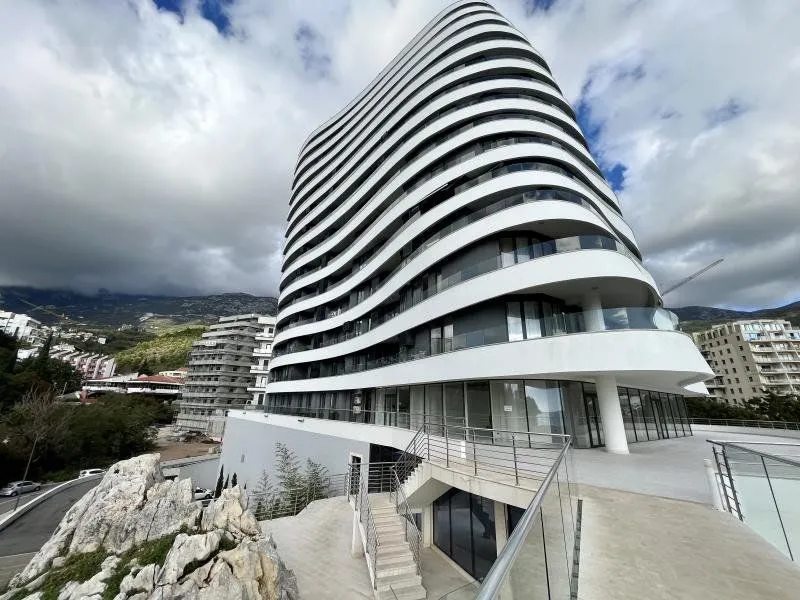 Prodaja, dvosoban stan, 66m², Bečići, Budva