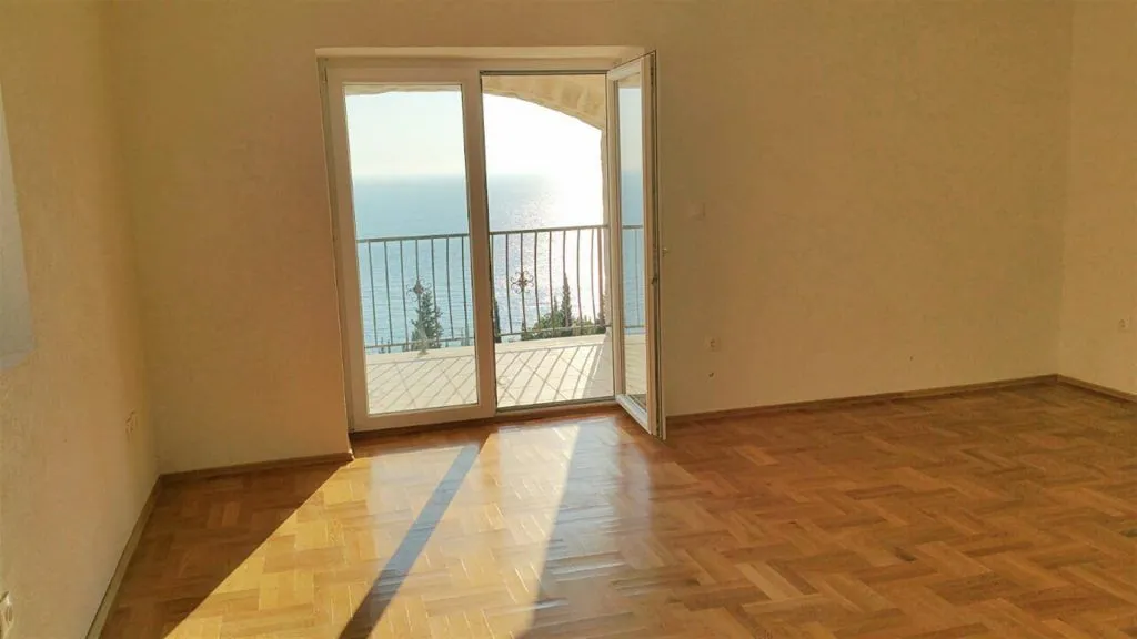 Sale, house, 500m², Drobni pijesak, Budva