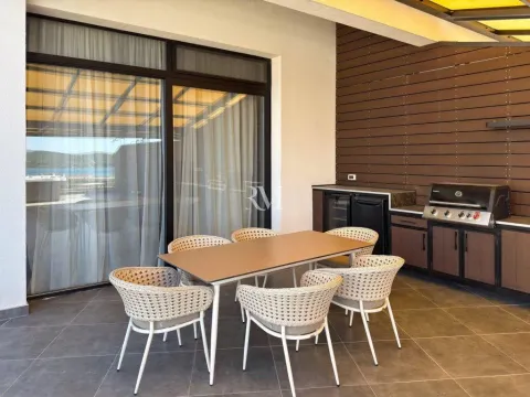 Izdavanje, dvosoban stan, 185m², Mažina, Tivat - image 12