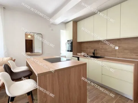 Izdavanje, jednosoban stan, 57m², Zelenika, Herceg Novi - image 9