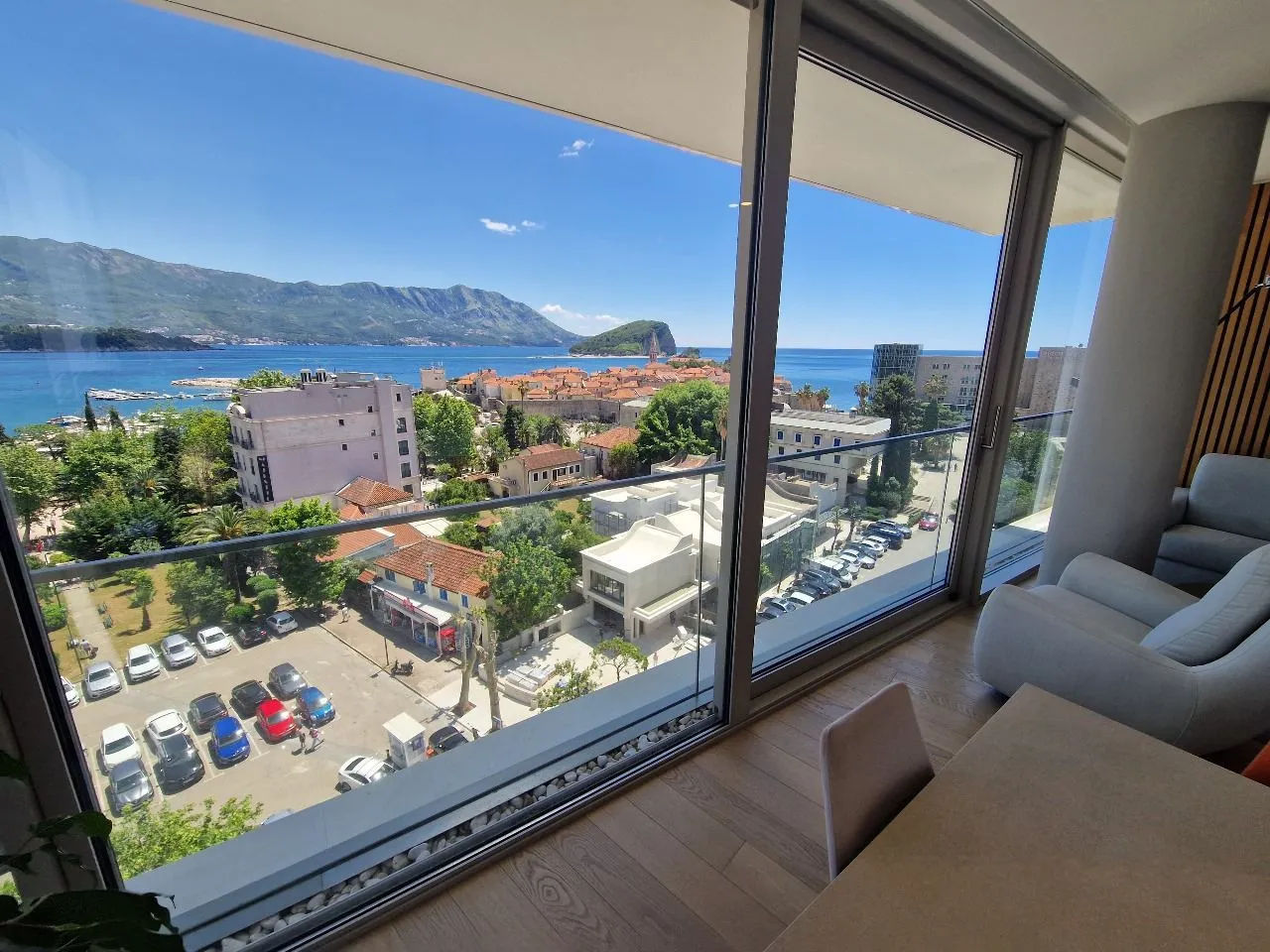Rent, two bedroom apartment, 84m², Centar, Budva