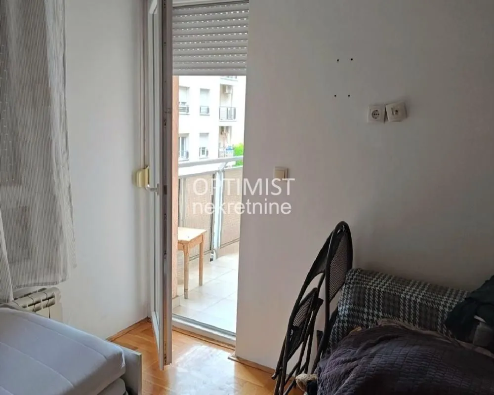 Rent, two bedroom apartment, 51m², Đeram Pijaca, Beograd