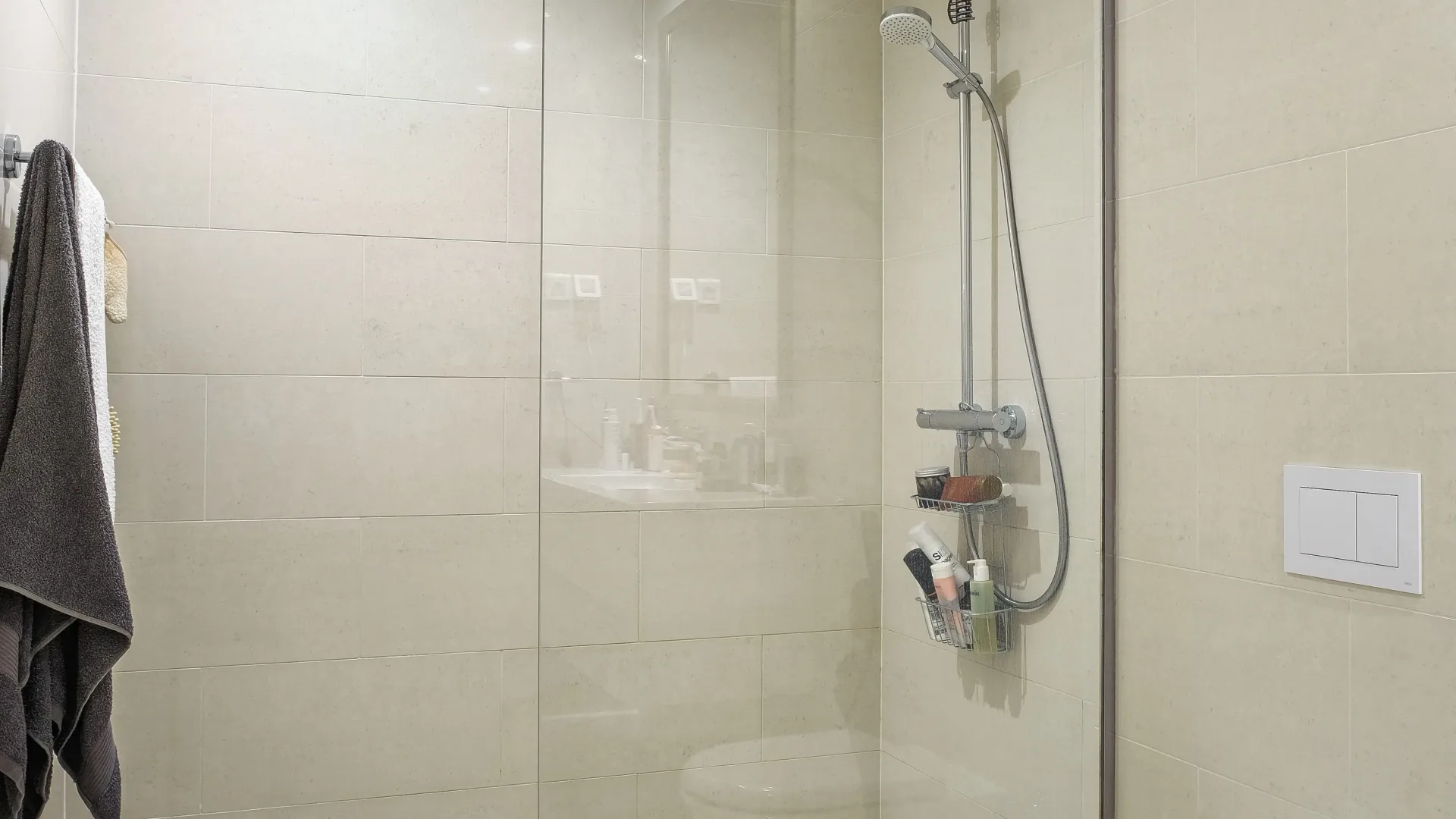 Prodaja, jednosoban stan, 90m², Luštica Bay, Tivat