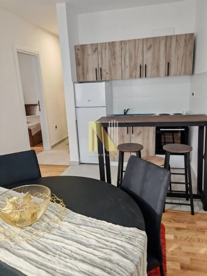 Izdavanje, jednosoban stan, 41m², Petrovaradin, Novi Sad