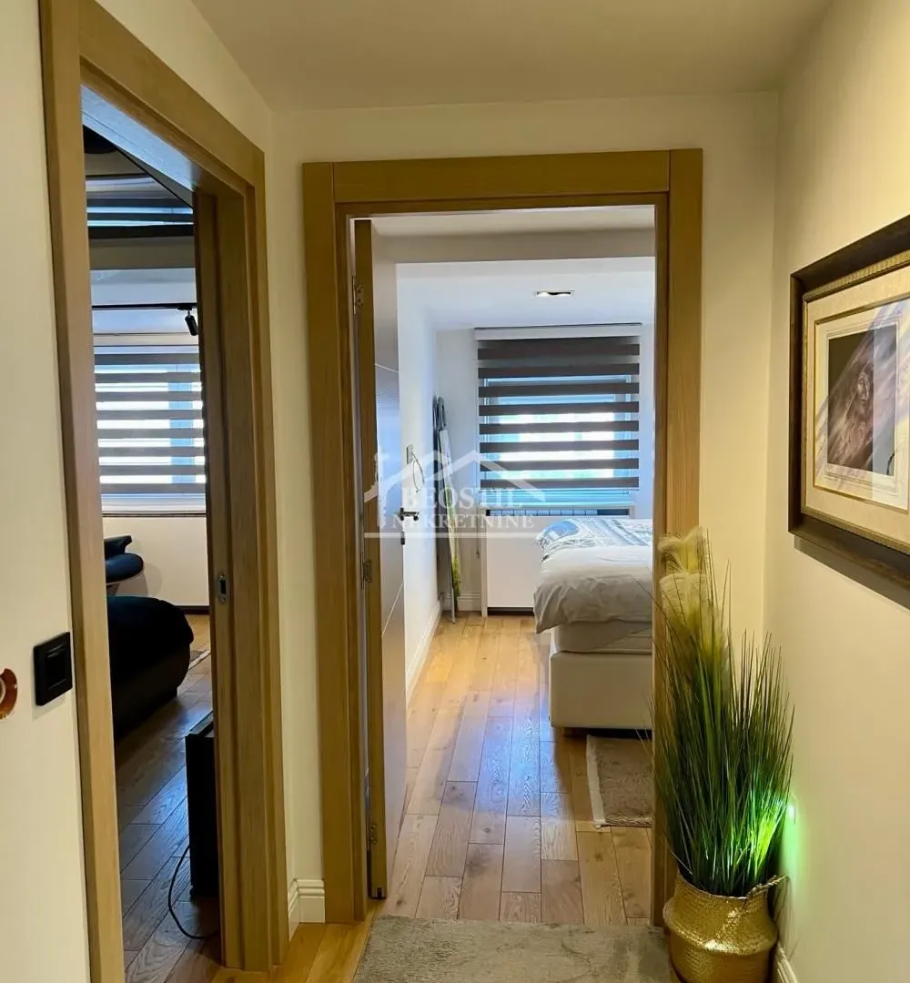 Prodaja, dvosoban stan, 83m², Vračar Centar, Vračar Sve Podlokacije
