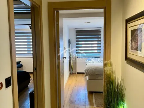 Sale, two bedroom apartment, 83m², Vračar Centar, Vračar Sve Podlokacije - image 5