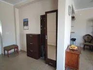 Izdavanje, kuća, 300m², Radovići, Tivat - image 2