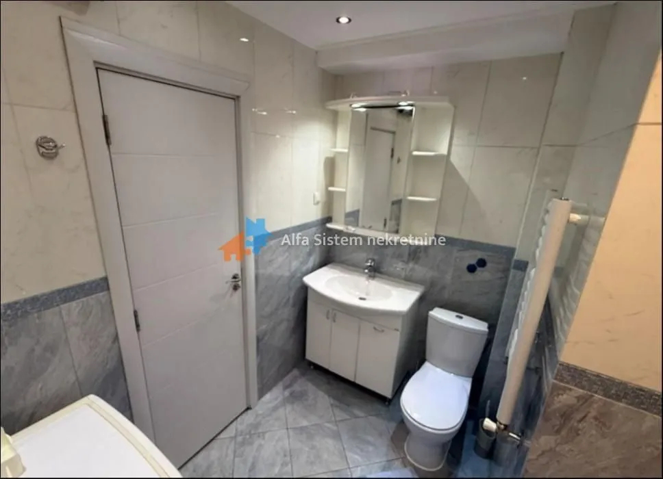 Izdavanje, dvosoban stan, 55m², Stari Grad, Beograd